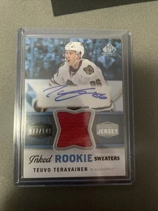 Suéteres de novato entintados Teuvo Teravainen 2014-15 SP usados en juego automáticos 77/149 - Imagen 1 de 2