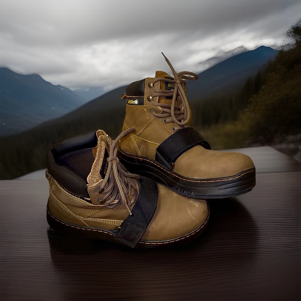 Cougar Paws Peak Performer (CPP) Roofing Boots / With Pads / Size 11 - Image 1 of 4