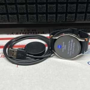 Samsung Galaxy Watch6 SM-R930 40mm Estuche de aluminio plateado con correa deportiva crema - Imagen 1 de 7
