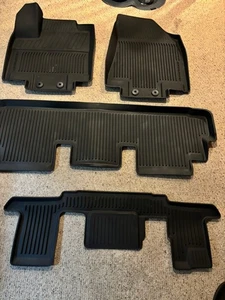 Alfombrillas para Nissan Pathfinder 7 asientos 2022-2025 aptas para todo tipo de clima OEM - Imagen 1 de 4