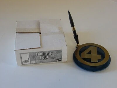 Fantástico 4 Portaplumas Marvel Comics Escultura Con Caja Foto 1 de 4