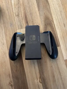 Official Nintendo Switch Joy Con Controller Comfort Grip Holder Used - Picture 1 of 4