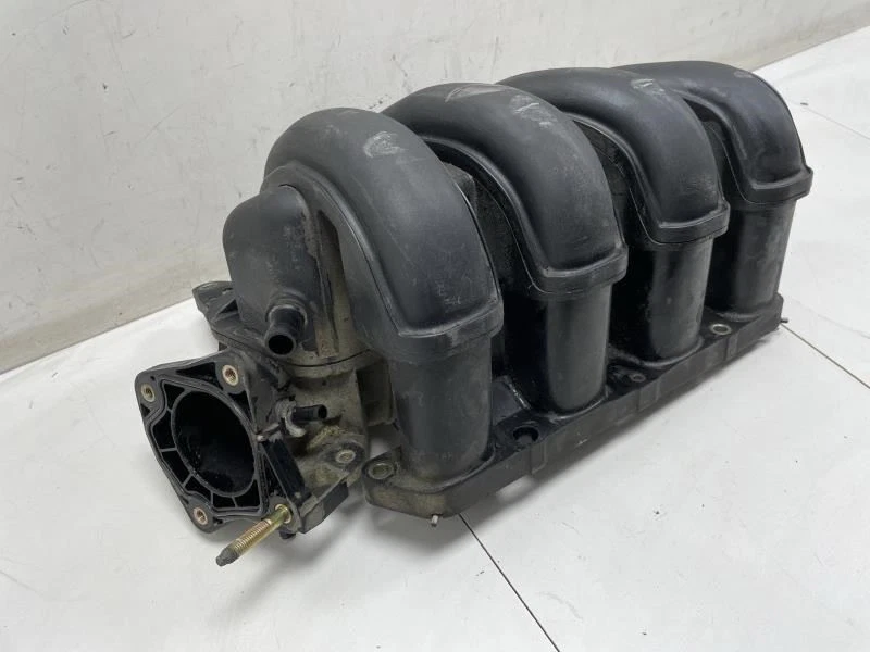 TOYOTA MR2 1.8L 2001 SPYDER COLECTOR DE ADMISIÓN DE FÁBRICA Foto 1 de 4