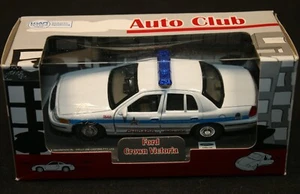 Ford Crown Victoria Chicago Police 1:43 Car Diecast Auto Club Welly - Picture 1 of 6