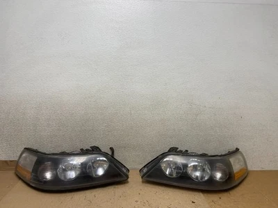 2005 to 2011 Lincoln Town Car Left+Right Side Headlights Oem U6876 DW - Image 1 of 4
