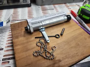 Manipolo originale Foredom adatto a basi router Stewmac strumento liutaio 2 pinze NUOVO - Foto 1 di 5
