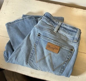 Women's Wrangler High Rise Skinny Jeans 30x28 - Picture 1 of 4