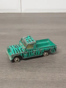 Corgi Toys Landrover Defender 109 W.B Wameru Safari metal diecast No Tyres - Picture 1 of 12