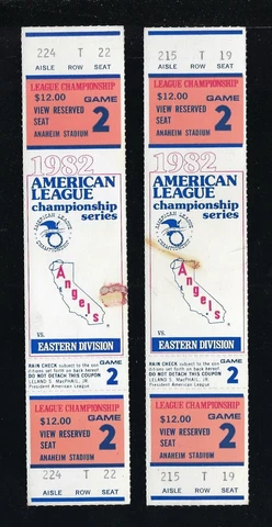 REGGIE JACKSON HOME RUN - VINTAGE 1982 ALCS BREWERS @ ANGELS FULL TICKETS GAME#2 Cover