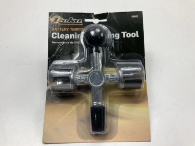 Herramienta de limpieza y corte de cables de terminales de batería de 3 vías Deka East Penn 00682 Foto 1 de 4