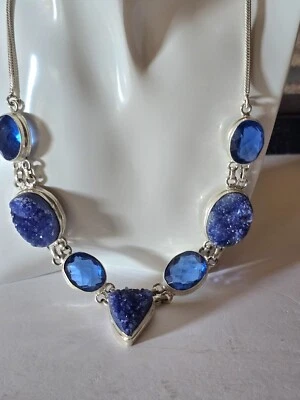 Collar de titanio piedra cristal druzy azul Foto 1 de 4