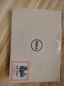 Dell Latitude 5590 15.6" Laptop 4-Core i7 16GB RAM 256GB SSD Windows 10 *NEW* - Picture 1 of 5