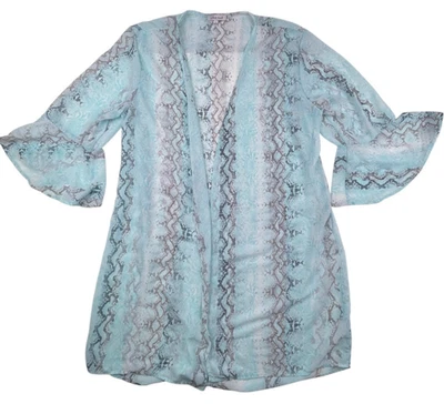 White Birch Women's Light Blue 3/4 Sleeve Top Size LARGE - Image 1 of 4