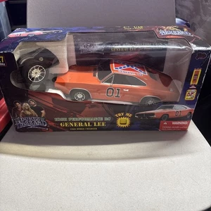 Malibu 1:18 scale 27Mhz Dukes of Hazzard General Lee radio control READ - Picture 1 of 21