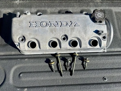 92 93 94 95 96 97 98 99 00 Honda Civic D16y7 D16y8 D16z6 Cubierta de válvula y pernos OEM Foto 1 de 4