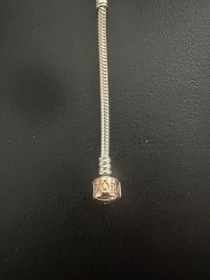 Pandora Armband mit rosegoldfarbigen Verschluss - Bild 1 von 2