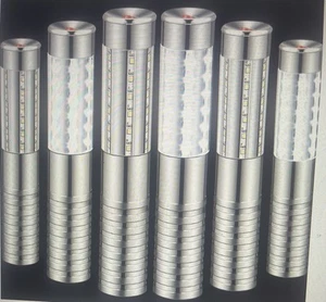 Set 6 Luci LED Stroboscopiche Baton Barra Luminosa Ricaricabile Bottiglia Led Servizio - Foto 1 di 3