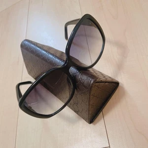 Gucci Sonnenbrille schwarz m4_0709_5 - Bild 1 von 9