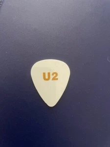U2 - púa de guitarra (una púa) - - - ¡¡¡¡MUY RARA!!!!! #2 - Imagen 1 de 2