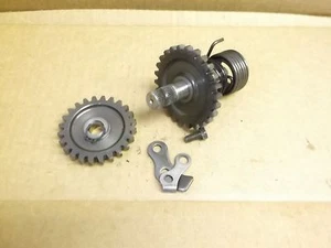 Eje de arranque del motor Suzuki RM RM80 con engranajes y giro 2000 2001 - Imagen 1 de 3