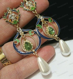Vintage Style Edwardian Revival Peridot Green Glass Crystal Statement EARRINGS - Picture 1 of 6