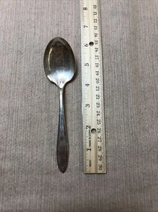 1 Sugar Shell Spoon Reverie Nobility Oneida 1937 2 Available VGUC - Picture 1 of 5