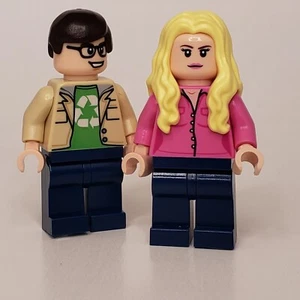 Lego Penny & Leonard Hofstadter Big Bang Theory Minifigures 2 pack 21302 - Picture 1 of 9