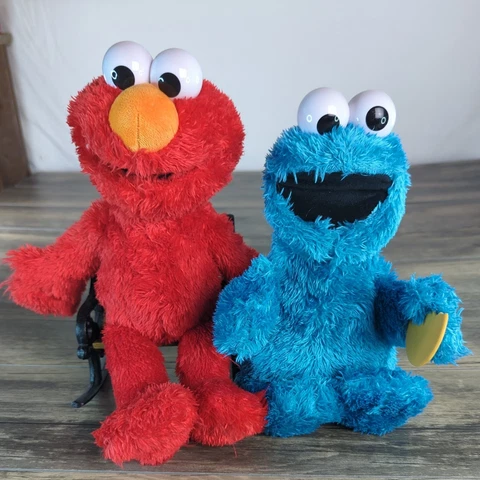 2017 Hasbro Talking Cookie Monster & Tickle Me Elmo Working Plush 14" Tall Toy Cover