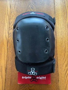 Triple Eight KP22 Capped Knee Pads (Black Pair Size Extra Large) - Picture 1 of 1