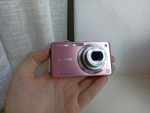 🔥RARE Pink Panasonic Lumix DMC-FH3 14.0MP digital camera🔥WORKing FULL Set🔥 - Picture 1 of 7