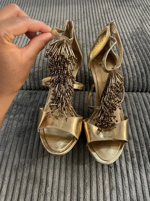 TACONES BCBG VINTAGE Talla 7,5 M Marrón Foto 1 de 4