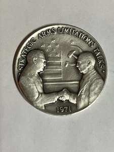 1971 Estrategias Armas Limitaciones Conversaciones Medalla Conmemorativa de la Esterlina - Imagen 1 de 5
