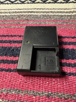 Cargador de batería OEM Sony BC-CSG para batería tipo G NP-BG1, NP-FG1 para cámara Foto 1 de 4