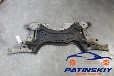 Toyota Prius 2006 suspensión delantera travesaño subchasis subchasis motor 06 Foto 1 de 4