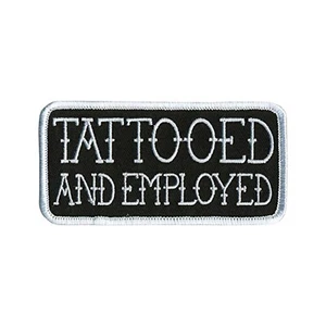 TOPPA in rayon ricamata da stiro/seghettata TATUATA E IMPIEGATA - 4" x 2" - Foto 1 di 6