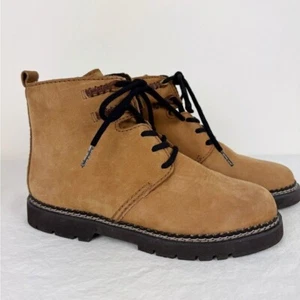 G.H. Bass Vintage 90's Lace-Up Ankle Boots - Picture 1 of 9