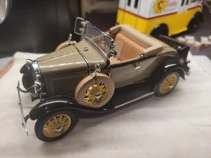 Danbury Mint 1931 Ford Model A Roadster 1:24 Diecast Auto - Bild 1 von 4