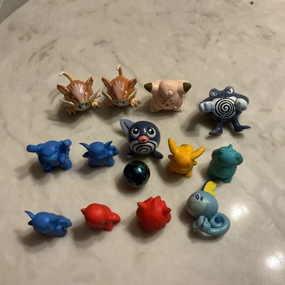 Лот товаров из 14 винтажных фигурок покемонов Tomy & Nintendo 1990-е  - Изображение 1 из 4