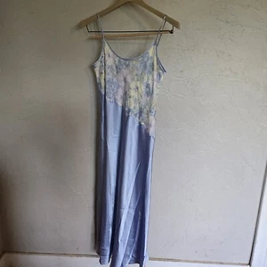 Vintage Halston Lilac Flower Design Slip Dress Size Medium Nightgown Lingerie - Picture 1 of 8