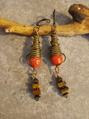 PENDIENTES ENVOLVENTES DE ALAMBRE DE LATÓN/CUENTAS DE TIGRE/OJO DE TIGRE IMPERIALES ÚNICOS Foto 1 de 2