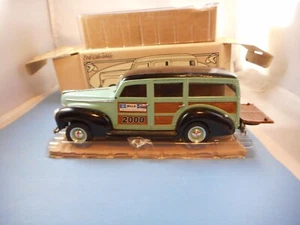 VINTAGE ERTYL MILLS 1940 FORD WOODY WAGON LIMITED EDITIONS - Picture 1 of 6