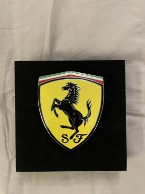 Insignia emblema escudo ala Ferrari F40 Scuderia 1987-92 Foto 1 de 4