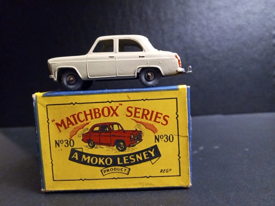 Matchbox #30A Ford Prefect 1956 Grey Metal Wheels VNM In Solid Original B2  Box - Image 1 of 4