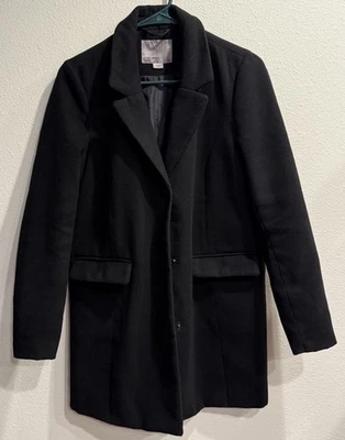 Trench coat Vero Moda tamanho P/alto preto mistura de poliéster colarinho de pressão com bolsos - Imagem 1 de 4
