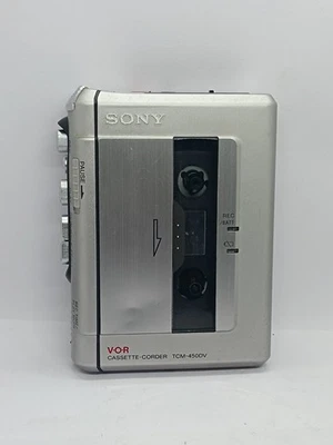 Reproductor de cassette Sony TCM 450 V Walkman muerto sin alimentación para piezas o reparación Foto 1 de 4