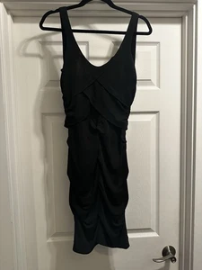 Nicole Miller Damen ärmelloses gerafftes Etui kleines schwarzes Kleid Größe Petite - Bild 1 von 6