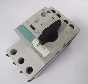 SIEMENS* 3RV1021-1AA10 MOTOR STARTER - Picture 1 of 1