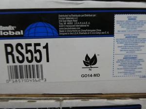 BRAND NEW BENDIX GLOBAL REAR BRAKE SHOES RS551 / 551 FITS VEHICLES ON CHART - Picture 1 of 2