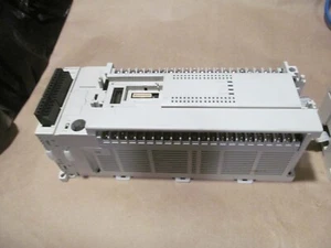 Controller programmabile mitsubishi fx3u-64mr/es. b296 - Foto 1 di 5