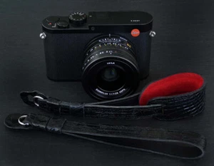 LUIGI HANDY WRIST STRAP IN BLACK GENUINE CROCO for LEICA,NIKON,FUJI,ZEISS+++DHL - Picture 1 of 12